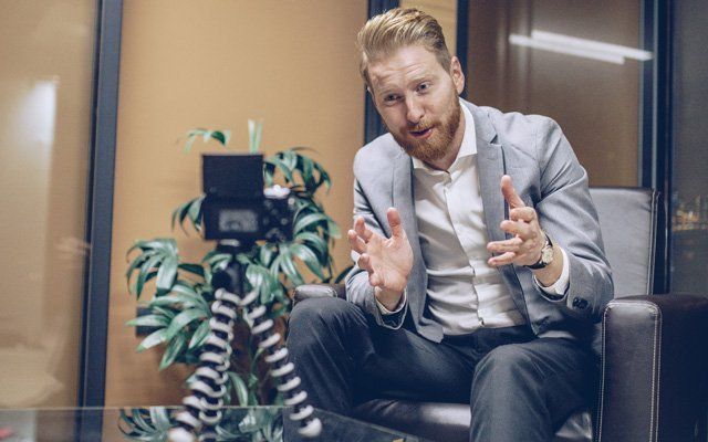 Como hacer videos de ofertas de empleo