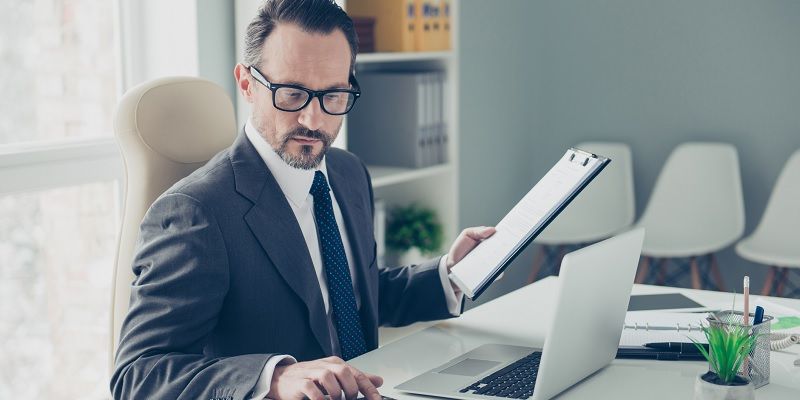 ¿Está obligada la empresa a subir el salario mínimo de los trabajadores?