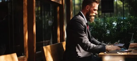 ¿Qué hacer cuando los empleados/as se quejan de un jefe/a?