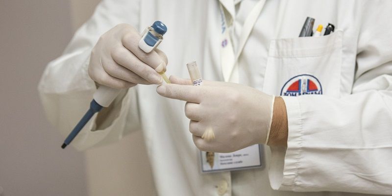 ¿Se puede negar un trabajador a hacerse el reconocimiento médico?