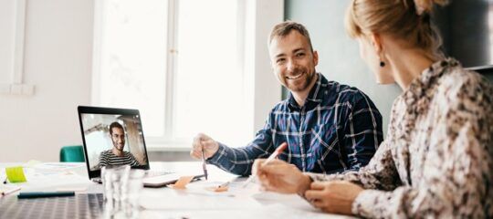 10 tips para trabajar de manera efectiva con equipos globales en remoto