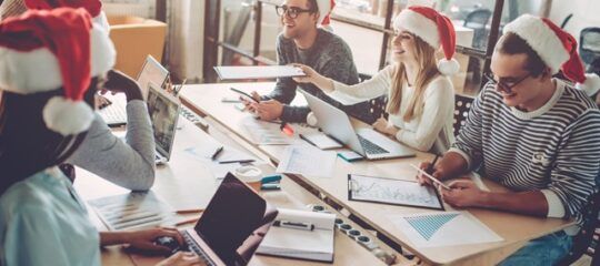 ¿Cómo se contabilizan las cestas de Navidad en la nómina de los empleados?