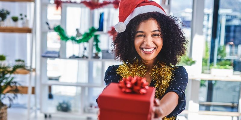 ¿Qué regalos puedo dar a los empleados en Navidad?