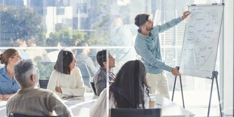 Microaprendizaje para empleados: formación exprés que genera grandes cambios